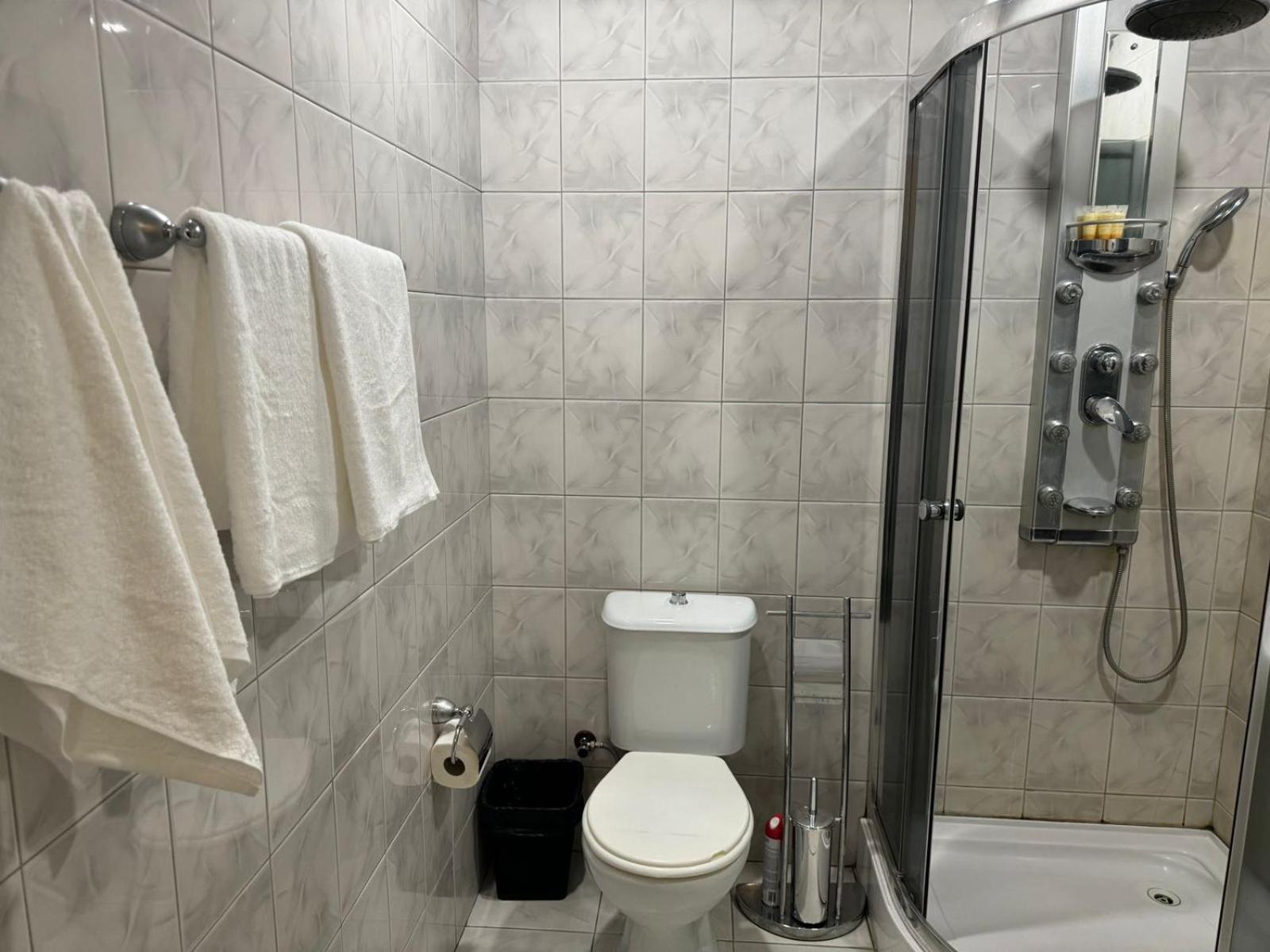 Lalaner Hotel Sisian Quarto foto